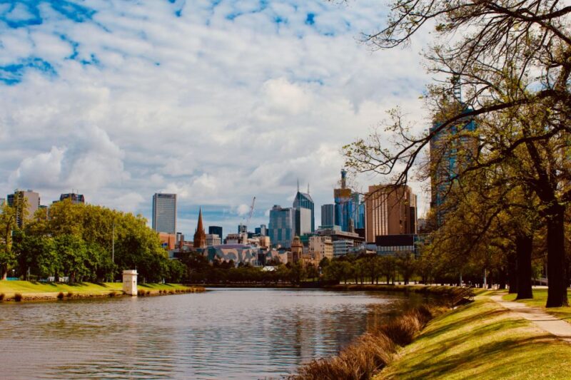 Melbourne: Escape Game and Tour - Independent Navigation and Self-Pacing