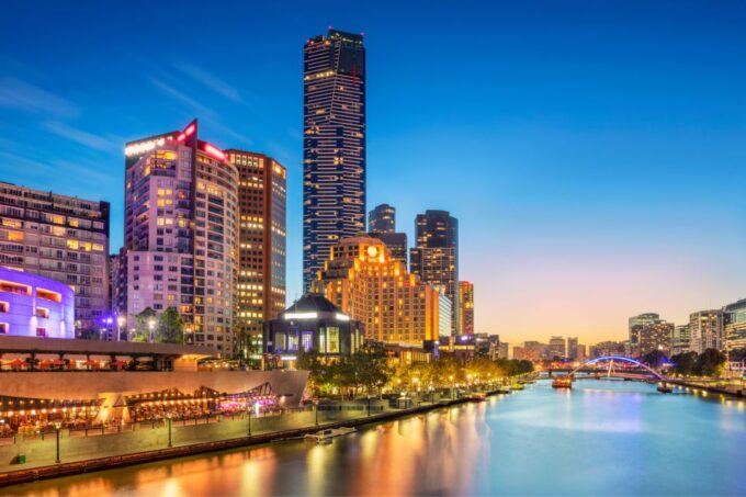 Melbourne: First Discovery Walk and Reading Walking Tour - Exploring Significant Sites