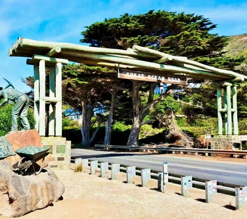 Melbourne Great Ocean Rd Reverse Tour+London Bridge Wildlife - Key Points