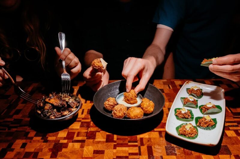 Melbourne: Guided Night-Time Food Walking Tour - Key Points