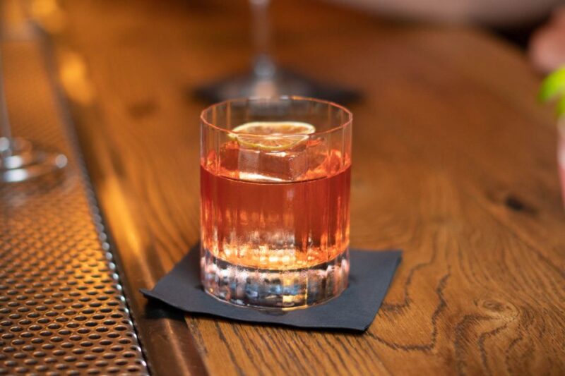 Melbourne: Hidden Bar Tour - Group Size and Language