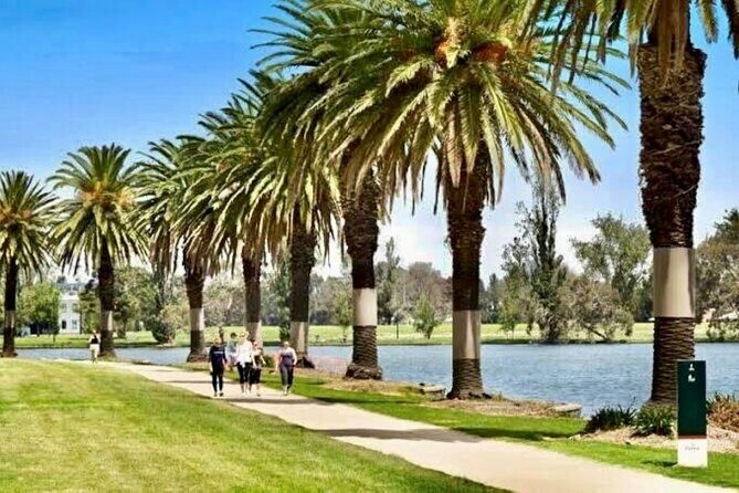 Melbourne Landmark City Tour. Your day Your way Your private tour - The Sum Up