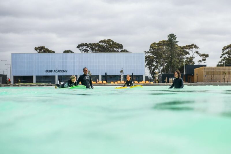 Melbourne: Learn to Surf at a Surf Park - Key Points