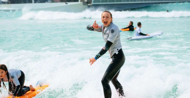 Melbourne: Learn to Surf at a Surf Park - Safety and Preparation
