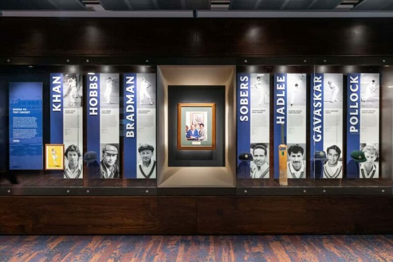 Melbourne: Melbourne Cricket Ground (MCG) Guided Tour - Walking on the Arena