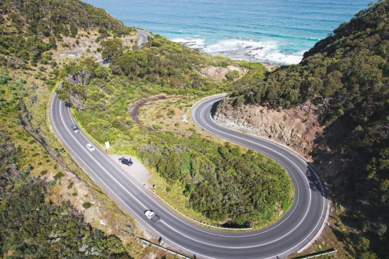 Melbourne: Private Great Ocean Road Day Tour With Lunch! - Split Point Lighthouse