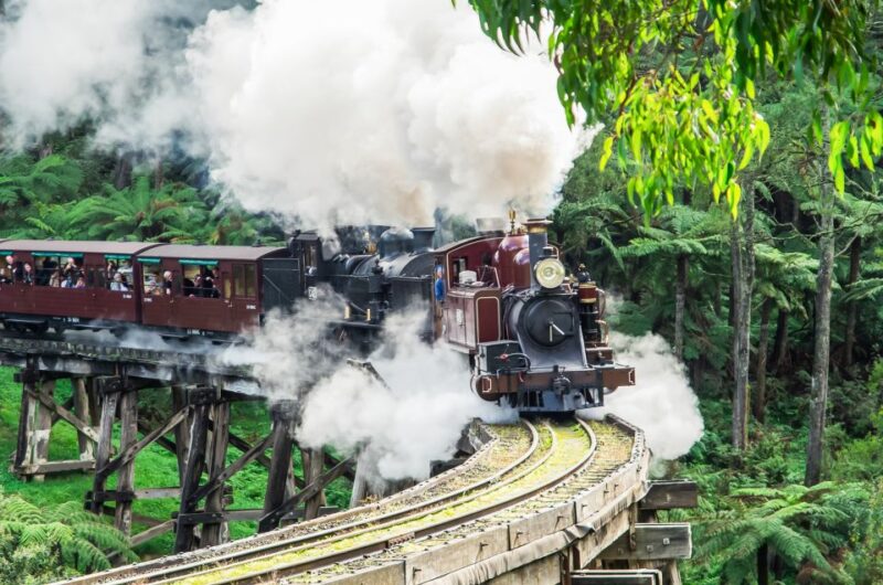 Melbourne: Puffing Billy & Healesville Sanctuary Scenic Tour - Healesville Sanctuary Exploration