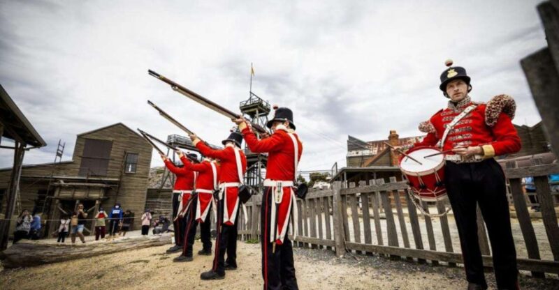 Melbourne: Sovereign Hill, Eureka Centre & Melbourne Skydeck - Ballarat Botanical Gardens