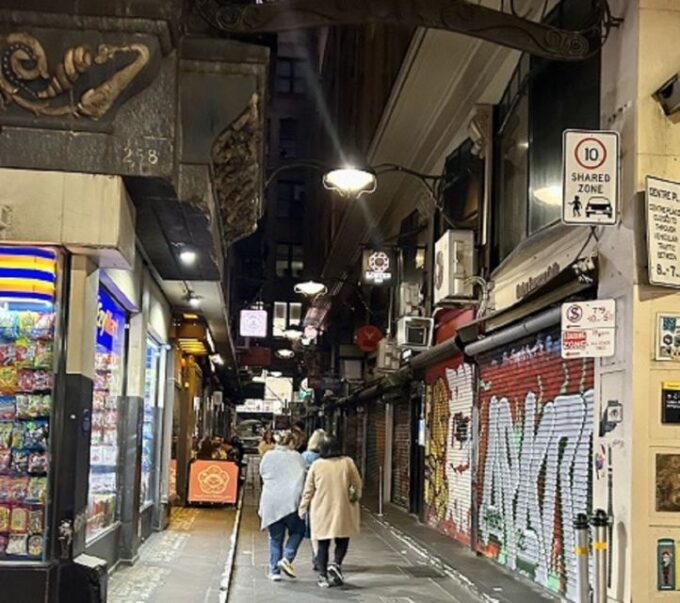 Melbourne: Spirits and Ales Haunted Pub Walking Tour - Haunted Pubs and Dark History