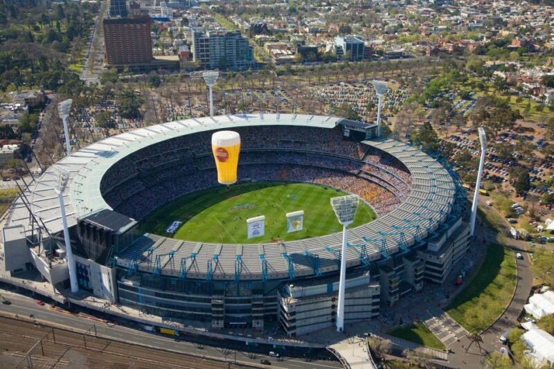 Melbourne: Sunrise Hot Air Balloon Experience With Breakfast - Breathtaking Birds-Eye View