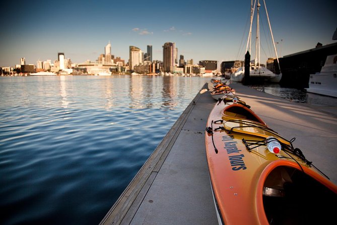 Melbourne Sunset Kayaking Experience With Dinner - Group Size and Accessibility