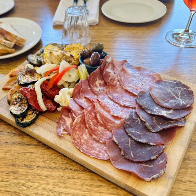 Melbourne: Yarra Valley Wine, Beer/Gin & Choc Tour W/ Lunch - Duration and Meeting Point