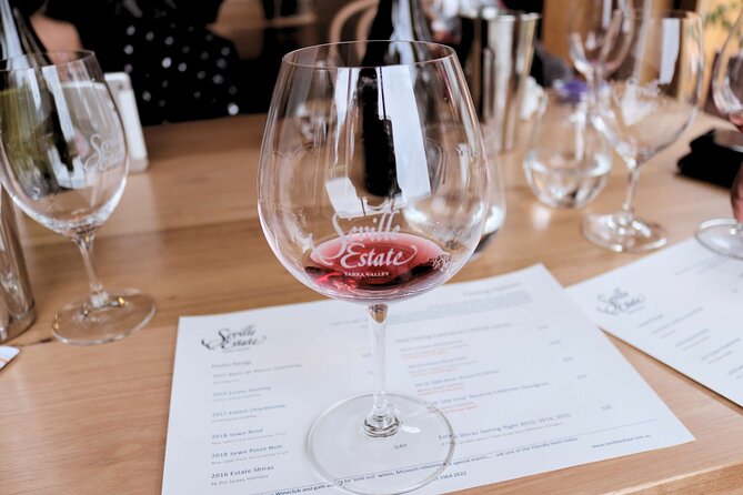 Melbourne: Yarra Valley Wines, Gin/Beer, Cheese & Chocolate Tour - Lunch and Dietary Considerations