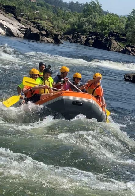 Melgaço: Rafting - Discover the River Minho