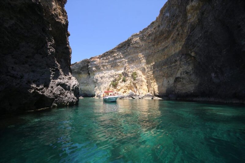 Mellieha: 3:00pm Speedboat Round Comino Caves 2h Blue Lagoon - Safety and Restrictions