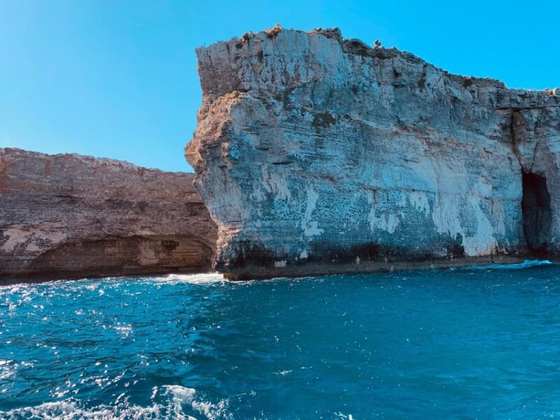Mellieha: 3:00pm Speedboat Round Comino Caves 2h Blue Lagoon - What to Bring and Prohibited