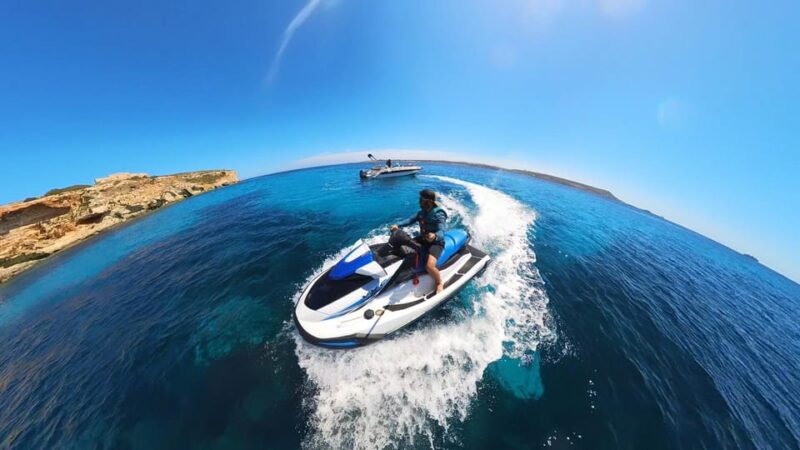 Mellieha: Jet Ski Rental - Family-Friendly Adventure
