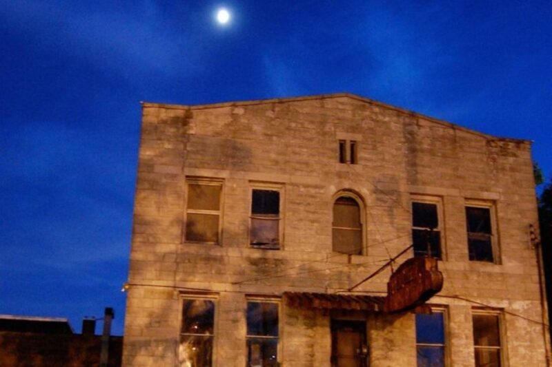 Memphis: 2-Hour Haunted Walking Tour - Exploring Dark History