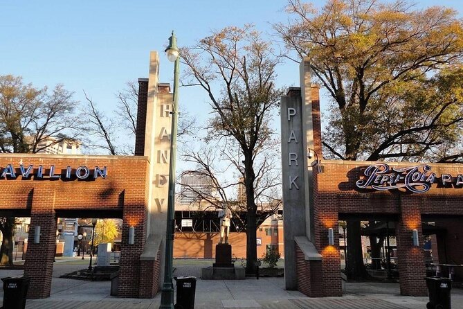 Memphis Discovery Tour With Riverboat Cruise on Mississippi River - Nearby Parking Options