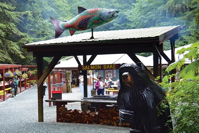 Mendenhall Lake Kayak and Salmon Bake Adventure - Inclusions and Pickup Information