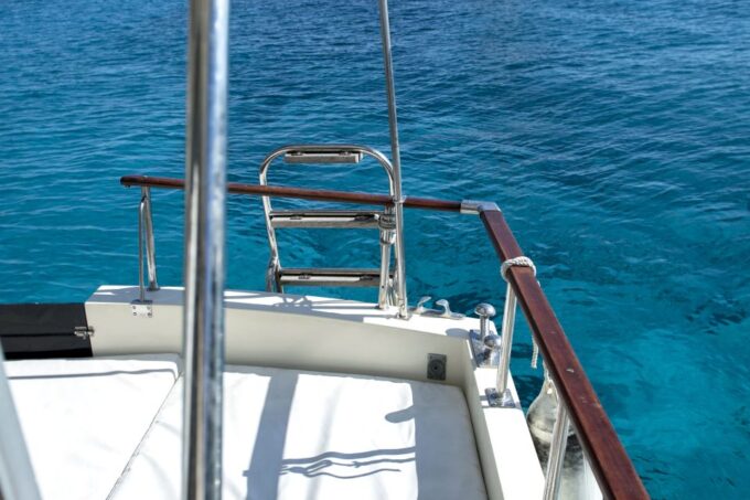 Menorca: 3.5 Hour South Coast Boat Excursion - Experienced Captain and Included Amenities