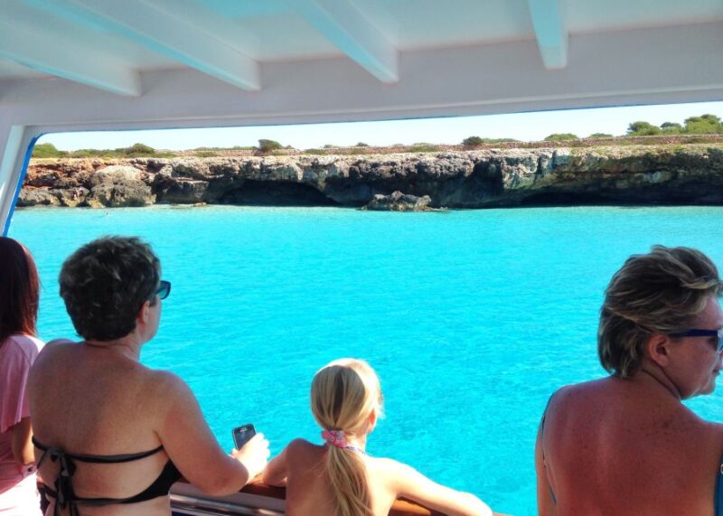 Menorca: Natural Coves and Beaches Boat Trip & Paella Lunch - Paella Lunch and Sangria