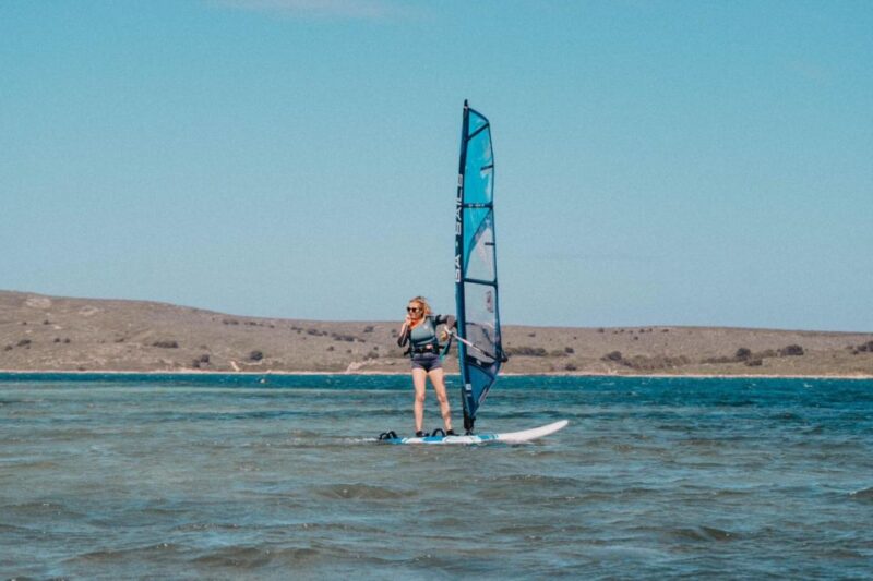 Menorca: Windsurf Lesson - Language Options