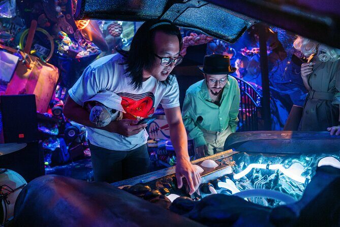 Meow Wolf's Radio Tave in Houston - Comparing with Other Houston Attractions