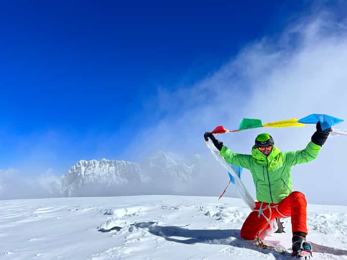 MERA PEAK CLIMBING - Key Points