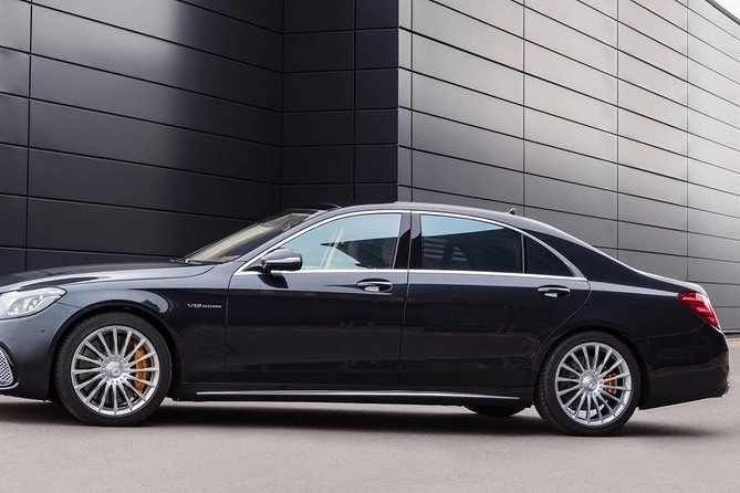 Mercedes Benz S Class Saloon Manhattan to Laguardia Airport - Pickup and Drop-off Details