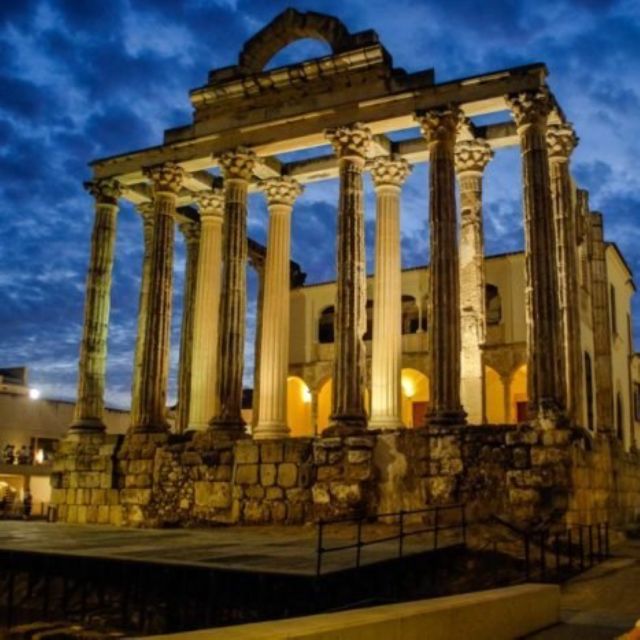 Merida: Roman Theater Private Walking Tour - Exploring the Roman Theaters Key Features