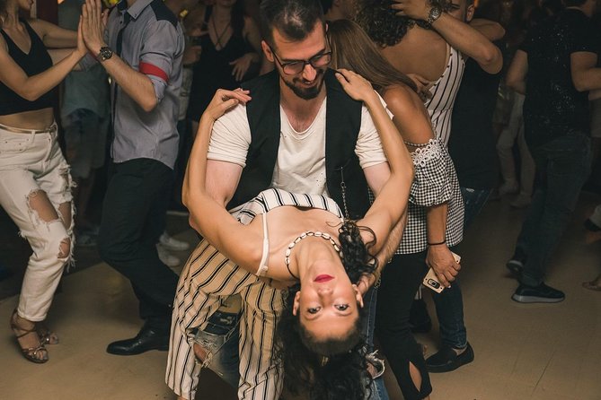 Merida Salsa Lovers Dance Experience - Instructors Teaching Approach