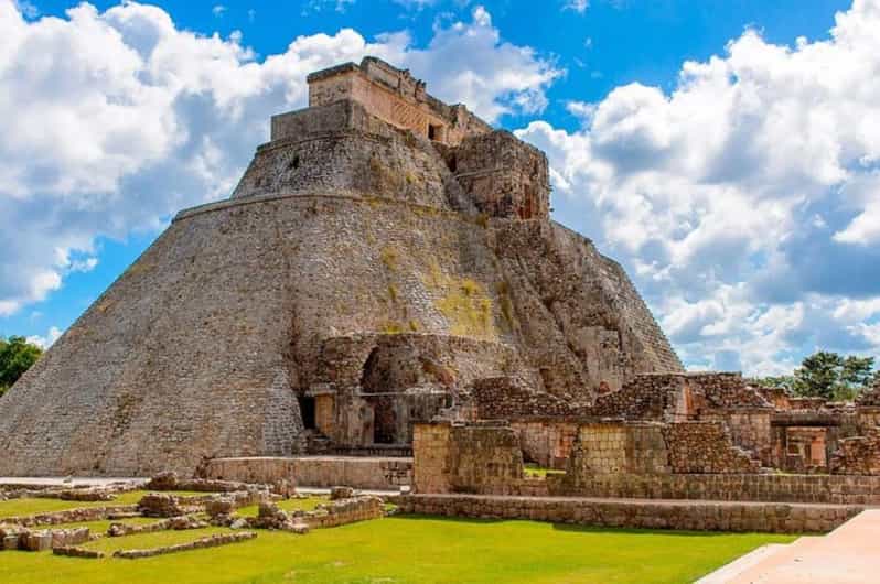 Merida: Uxmal and Kabah Ruins Tour With Chocolate History - Dining Experience