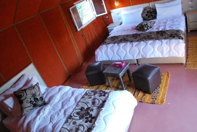 Merzouga Overnight Stay in a Berber Tent and Camel Ride - Itinerary and Activities