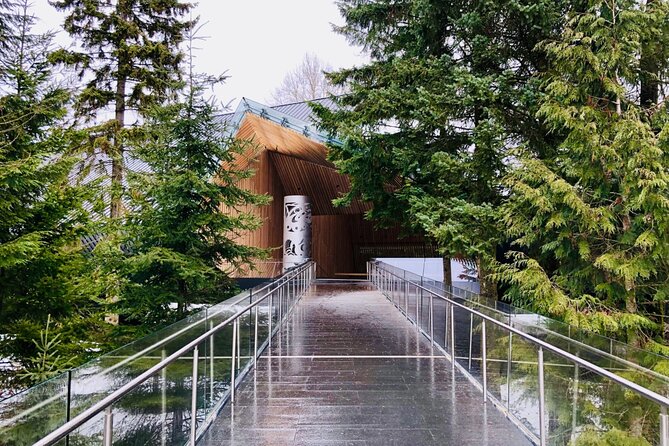 Mesmerizing Romantic Walking Tour in Whistler - Tour Duration and Accessibility