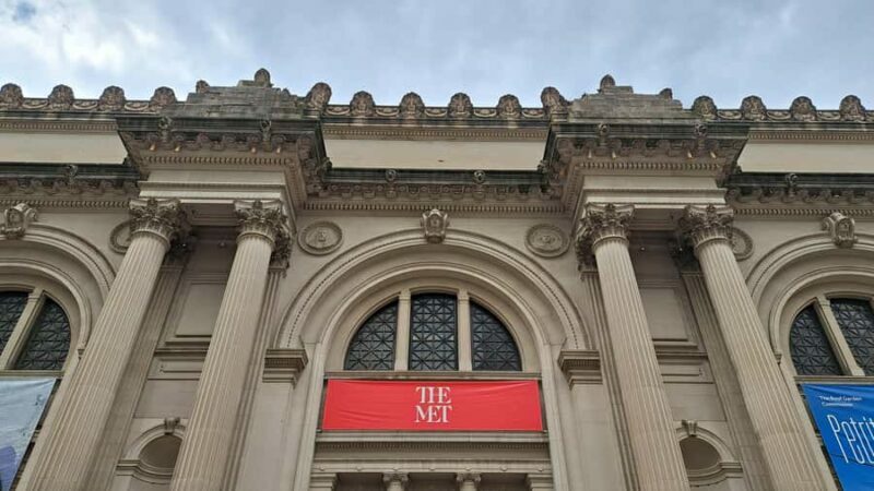 MET Guided Tour: 2-Hour Tour in Spanish - What to Expect During the Visit
