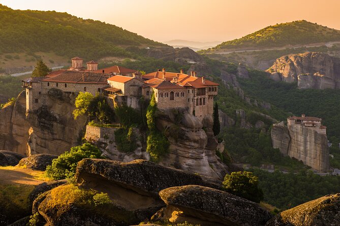 Meteora Daytrip With Multilingual Audioguide & Free Lunch - Itinerary Highlights