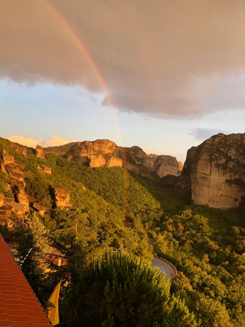 Meteora Evening Tour With Breathtaking Sunset View - Exploring the Monasteries