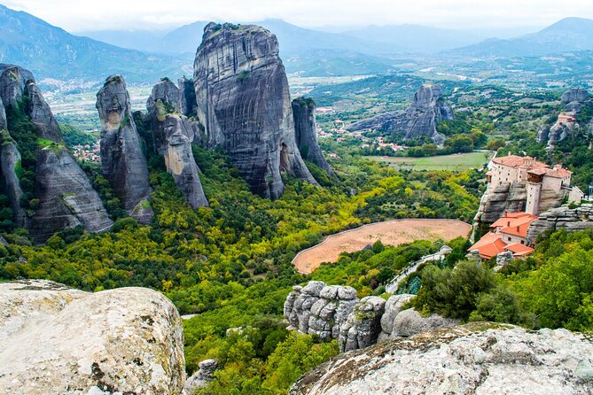 Meteora Full Day Private Tour From Athens Including Lunch - Customizable Private Experience