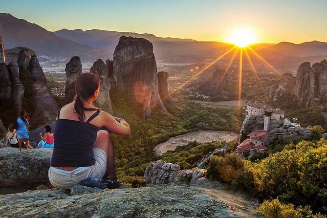 Meteora Full Day Tour From Thessaloniki - Key Points