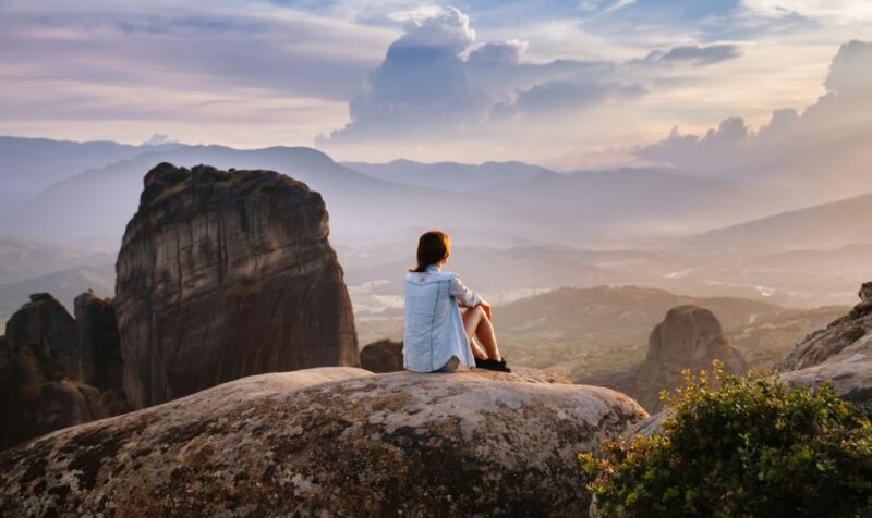 Meteora: Hiking Tour With a Local Guide and Monastery Visit - Hiking in Meteora