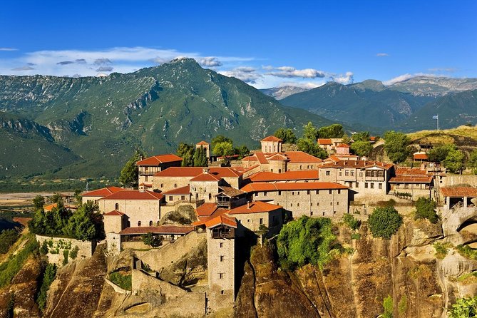 Meteora Monasteries Full Day Trip From Athens With Optional Lunch - Inclusions and Meeting Details