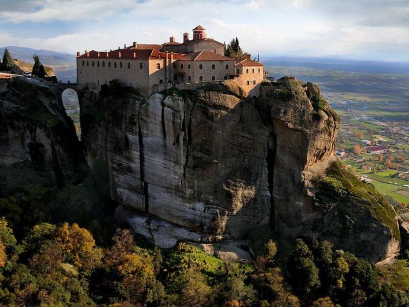 Meteora Mountains Private Half-Day Tour From Kalabaka - Private Transportation and Hotel Pickup