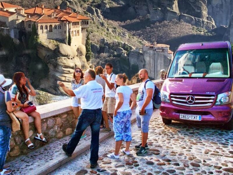 Meteora: Panoramic Morning Small Group Tour With Local Guide - Stunning Views of Meteora