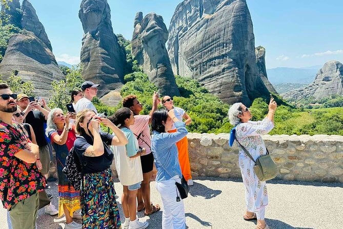 Meteora Panoramic Morning Small Group Tour With Local Guide - Group Size Limitation