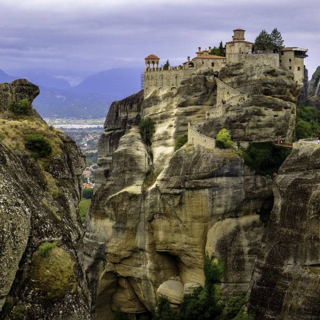 Meteora: Private Day Trip From Thessaloniki - Key Points