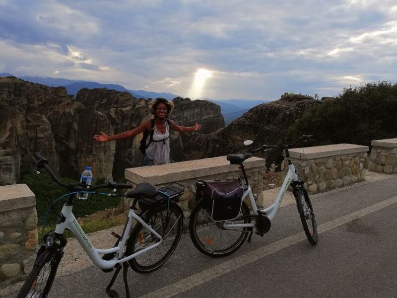 Meteora Sunset Tour on E-bikes - Key Points