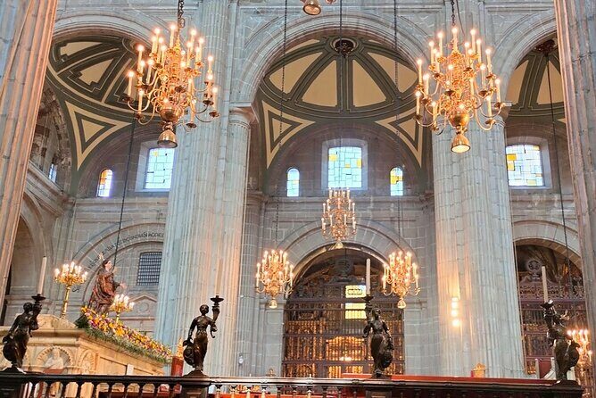 Metropolitan Cathedral Tour Heart of Mexico City - Exploring the Heart of Mexico City: What to Expect