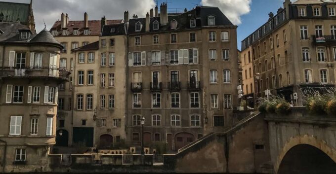 Metz: City Exploration Game and Tour - City History and Attractions