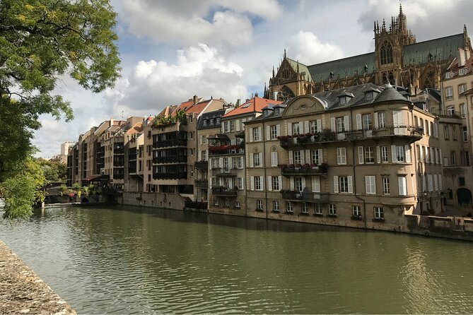 Metz Scavenger Hunt and Highlights Self-Guided Tour - Booking Confirmation and Requirements